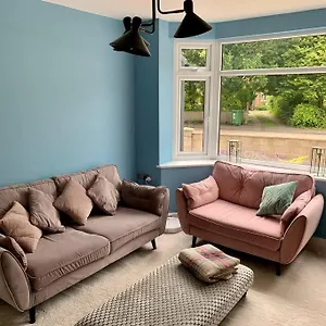 Modern 3 Bedroom In Coy Pond, , Poole United Kingdom
