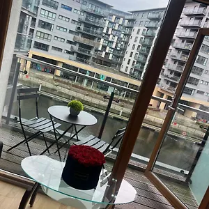 Clarance Docks Apartment
