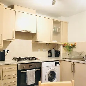 Spacious Centre Flat Free Parking& Superfast Wifi , Edinburgh United Kingdom